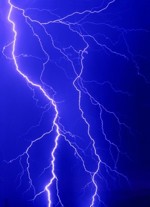 Si spera che gli inibitori della KMO possano proteggere le cellule dai danni dovuti a un'eccessiva stimolazione elettrica o chimica – nota come morte eccitotossica 