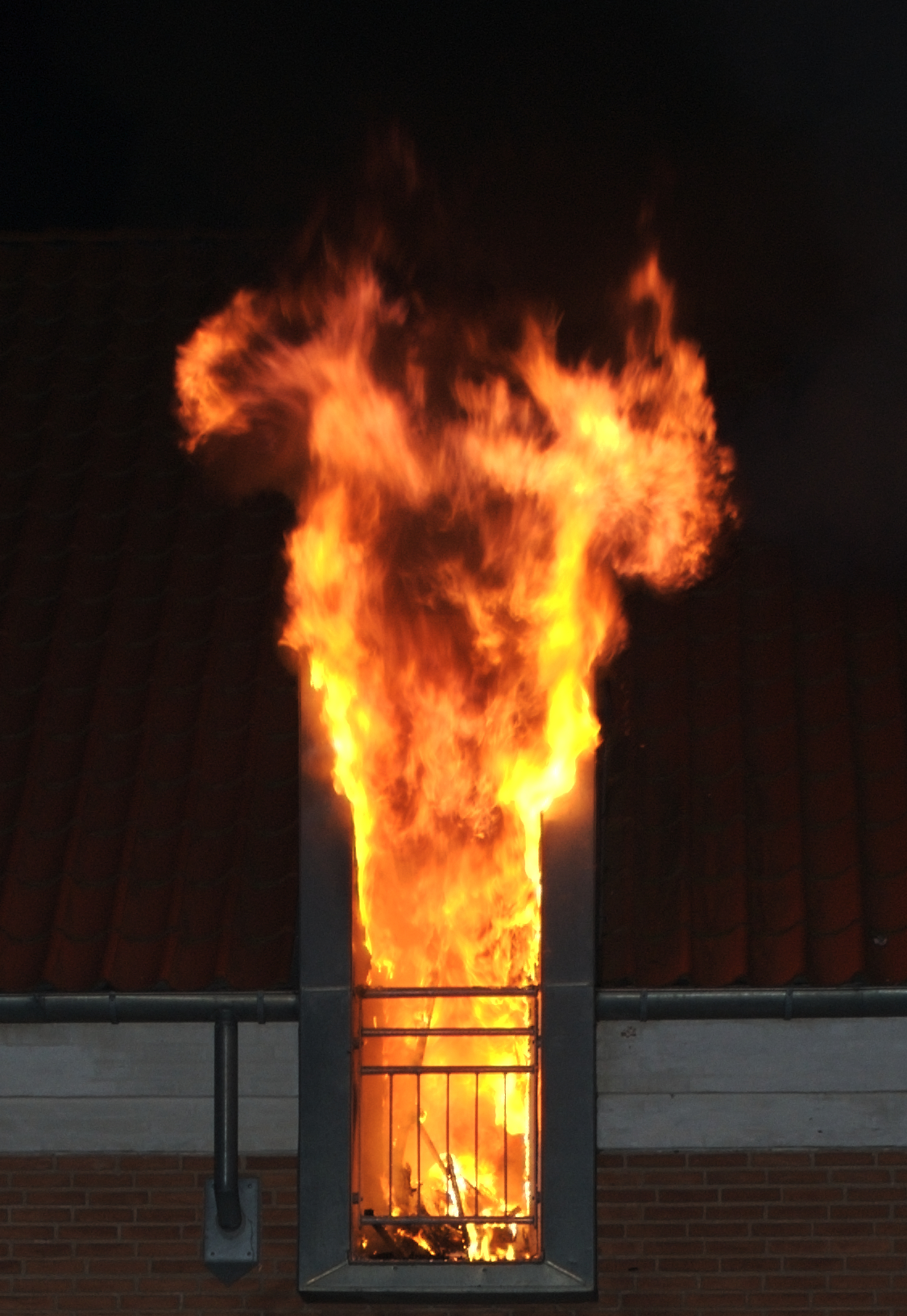 Provare a curare la malattia di Huntington senza vedere le iniziali modificazioni nel cervello è come provare a spegnere un incendio ad occhi chiusi.